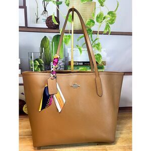 Coach City Tote Bag in Luggage Brown Leather CR111